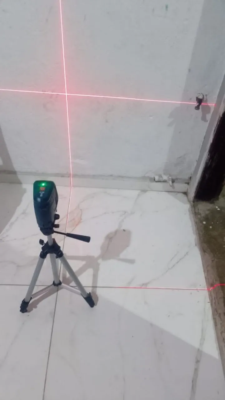 Nível. Laser Bosh original