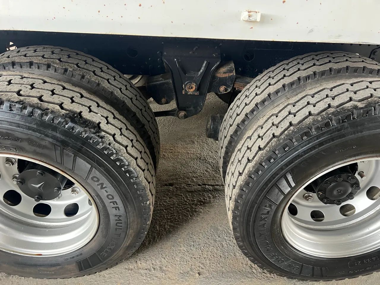 Mercedes Benz 2428 caçamba - Foto 13