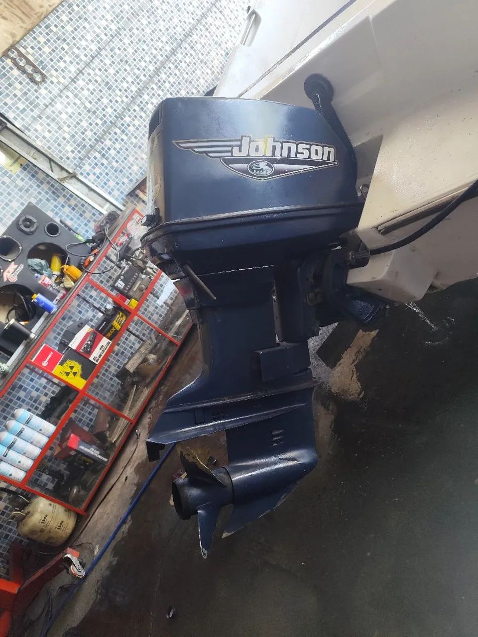 Motor de popa 50 hp Johnson partida elétrica e manual funcionando perfeitamente  - Foto 2