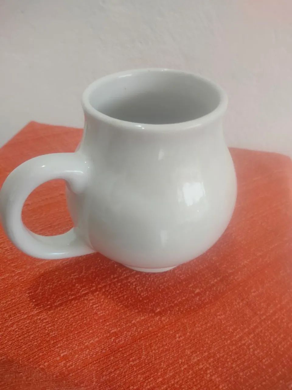 Caneca  louça  branca antiga  - Foto 4