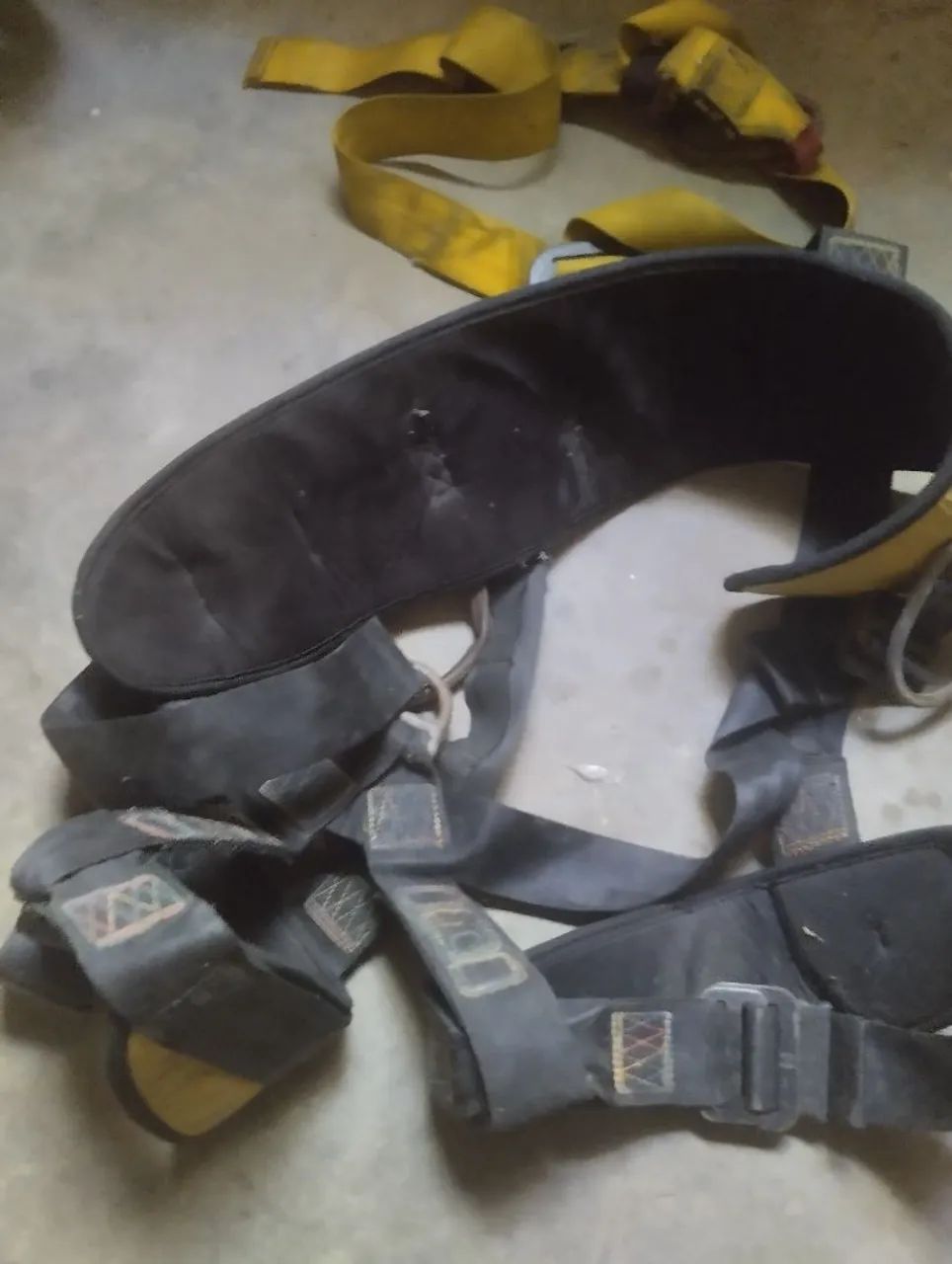 Vendo cinto de segurança com talabarte