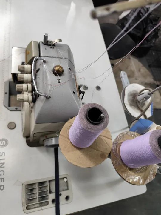 Máquina de Costura Overlock 4 fios - Foto 2