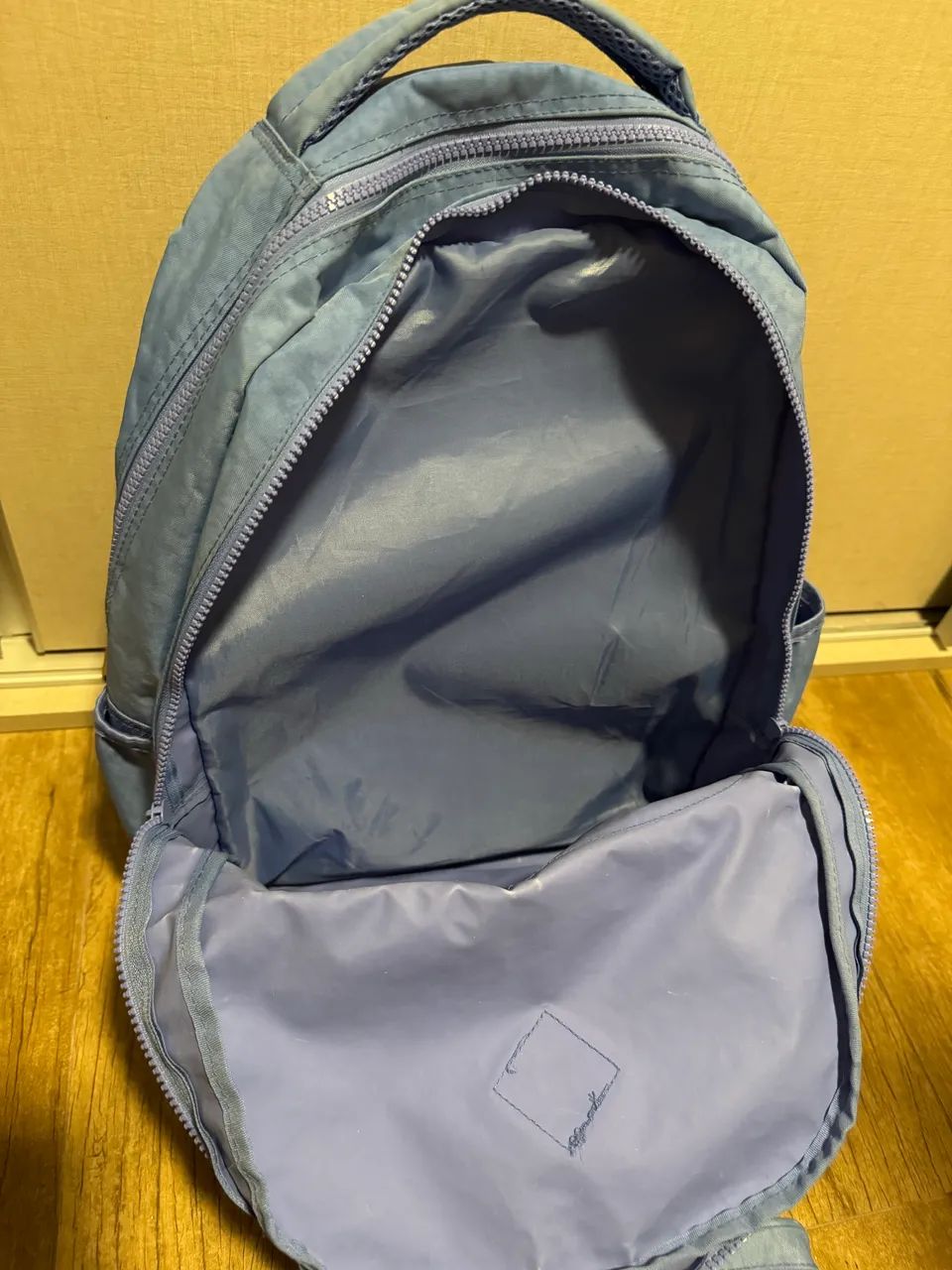 Mochila junto com o estojo  - Foto 3