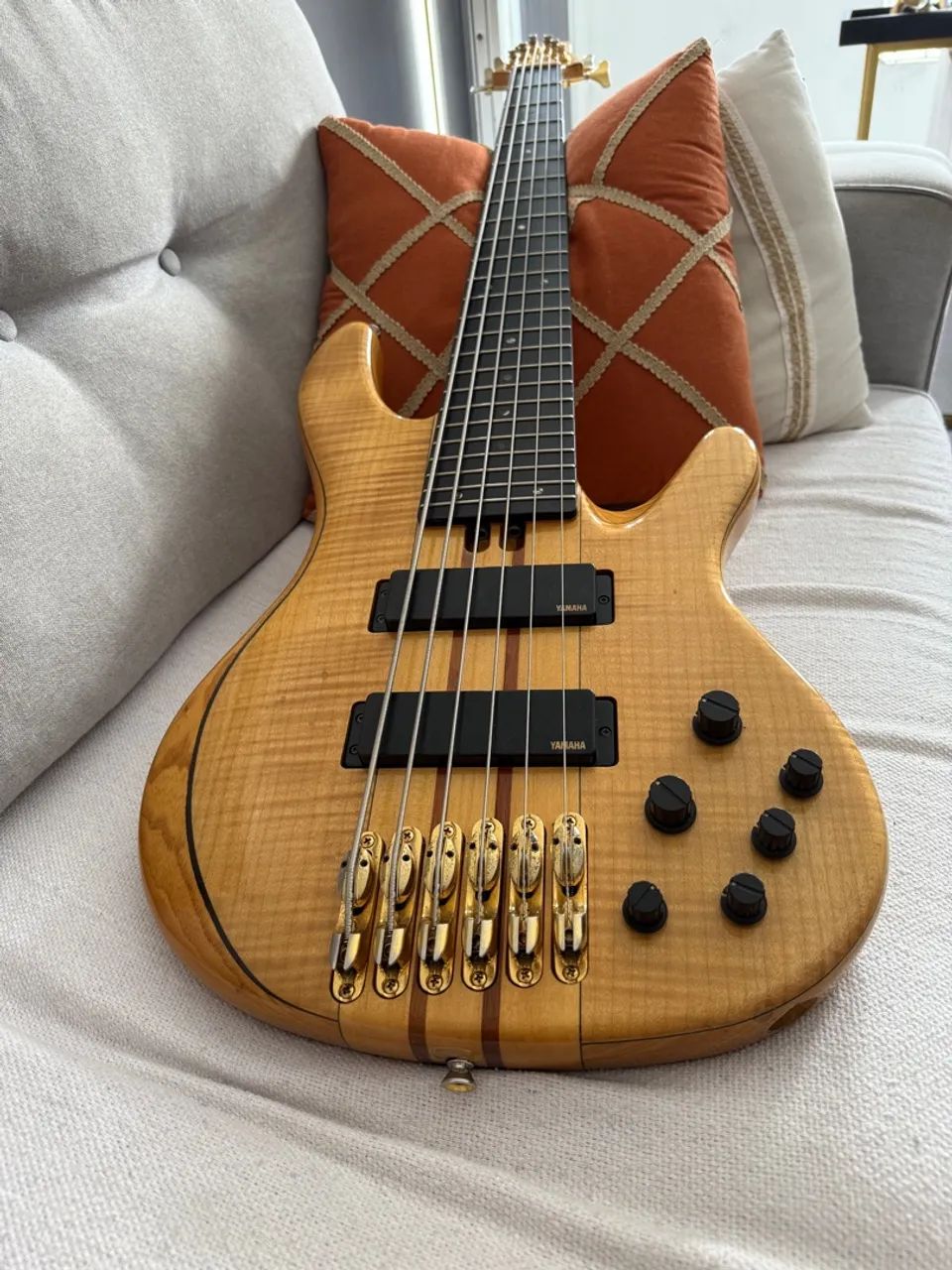 Baixo Yamaha TRB 6P2  - Foto 2