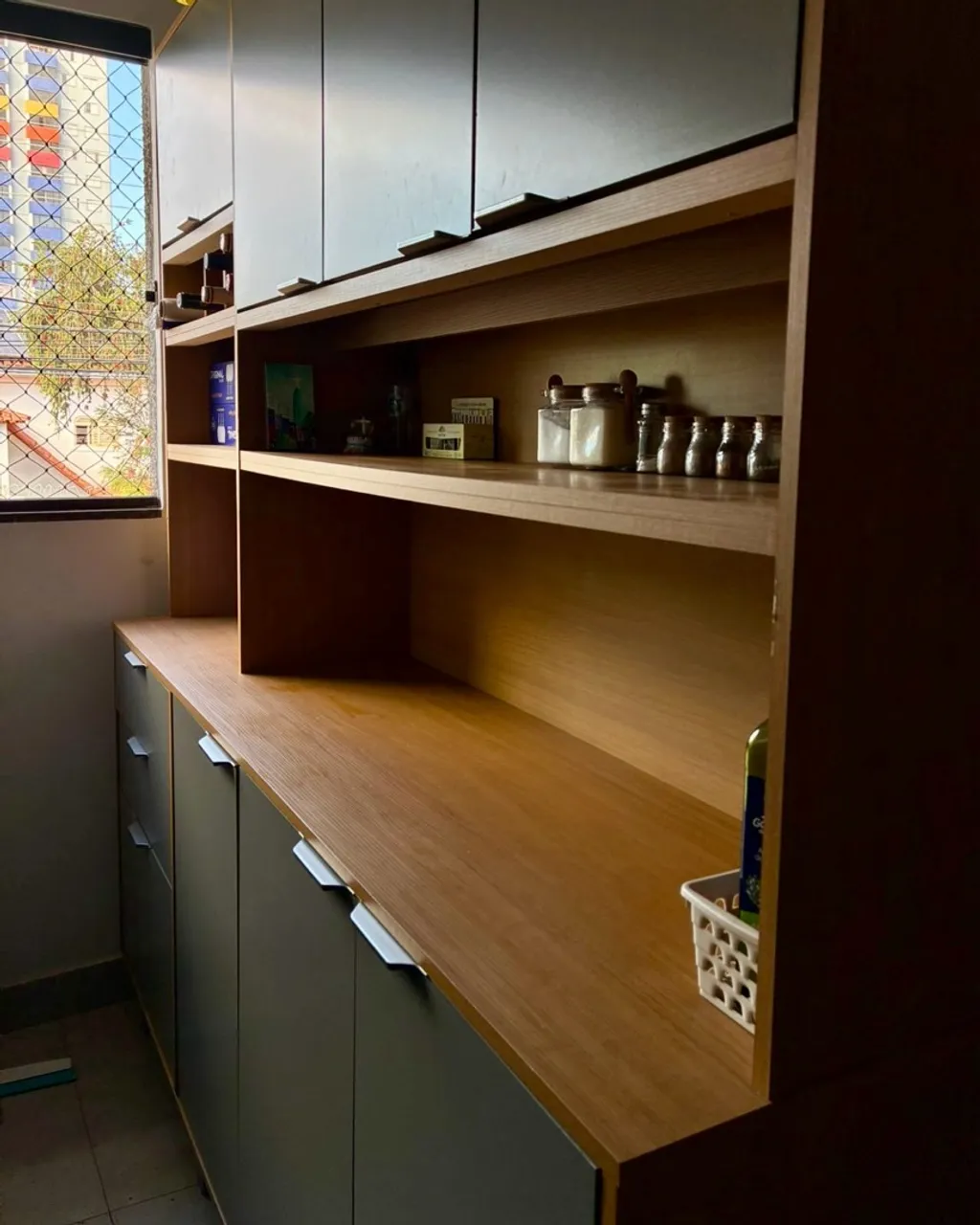 Alugo apartamento 1/4 mobiliado no Setor Aeroporto!