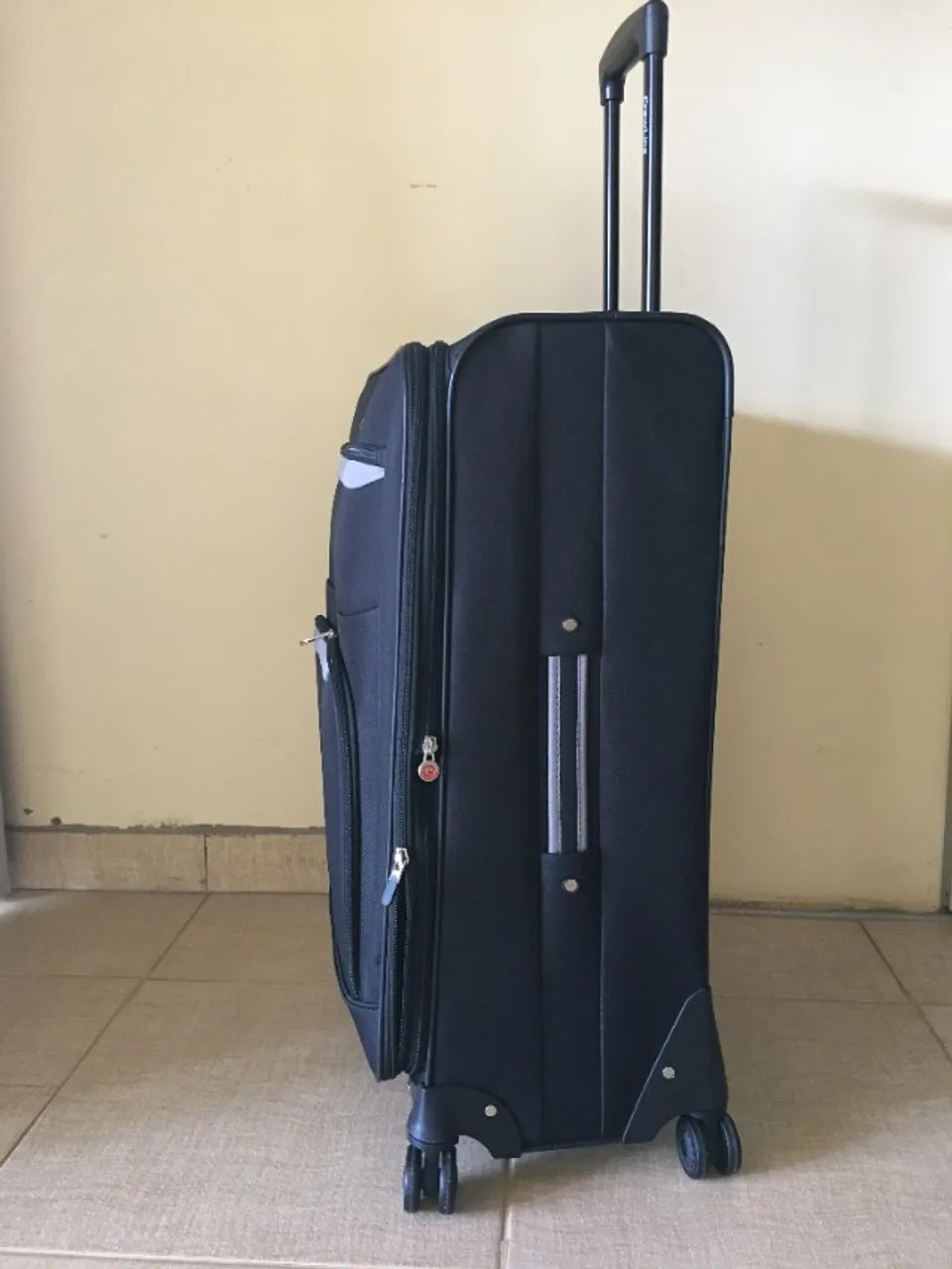 Mala de viagem, preta, marca CrewLine  - Foto 3