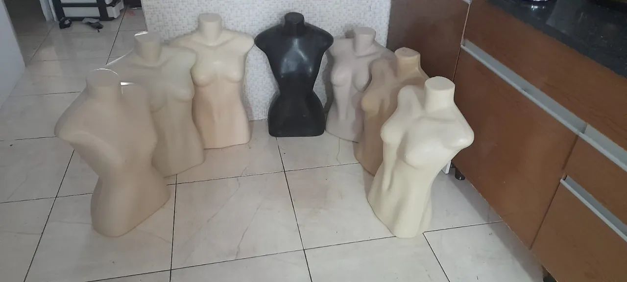 Vende-se  bustos feminino 