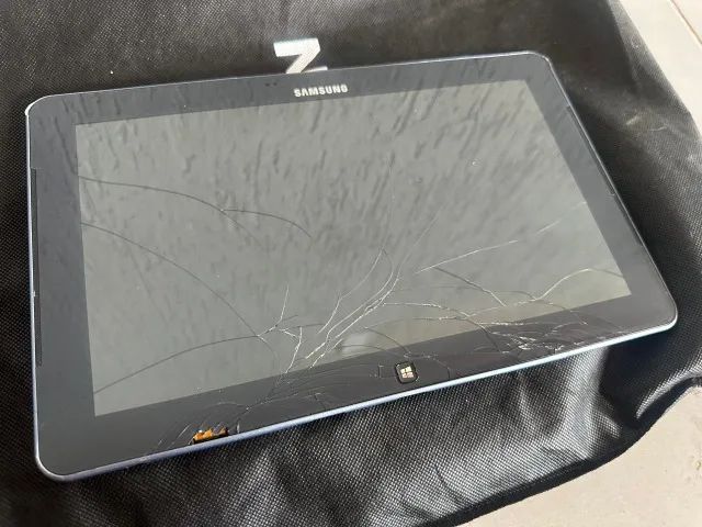 Samsung ATIV Smart PC XE500T1C (LEIA) - Foto 2