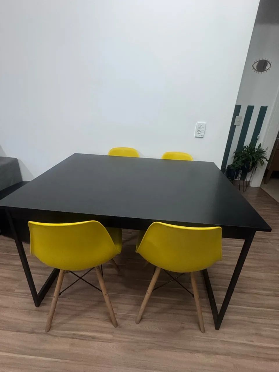 Mesa de Jantar com 4 cadeiras - Foto 4