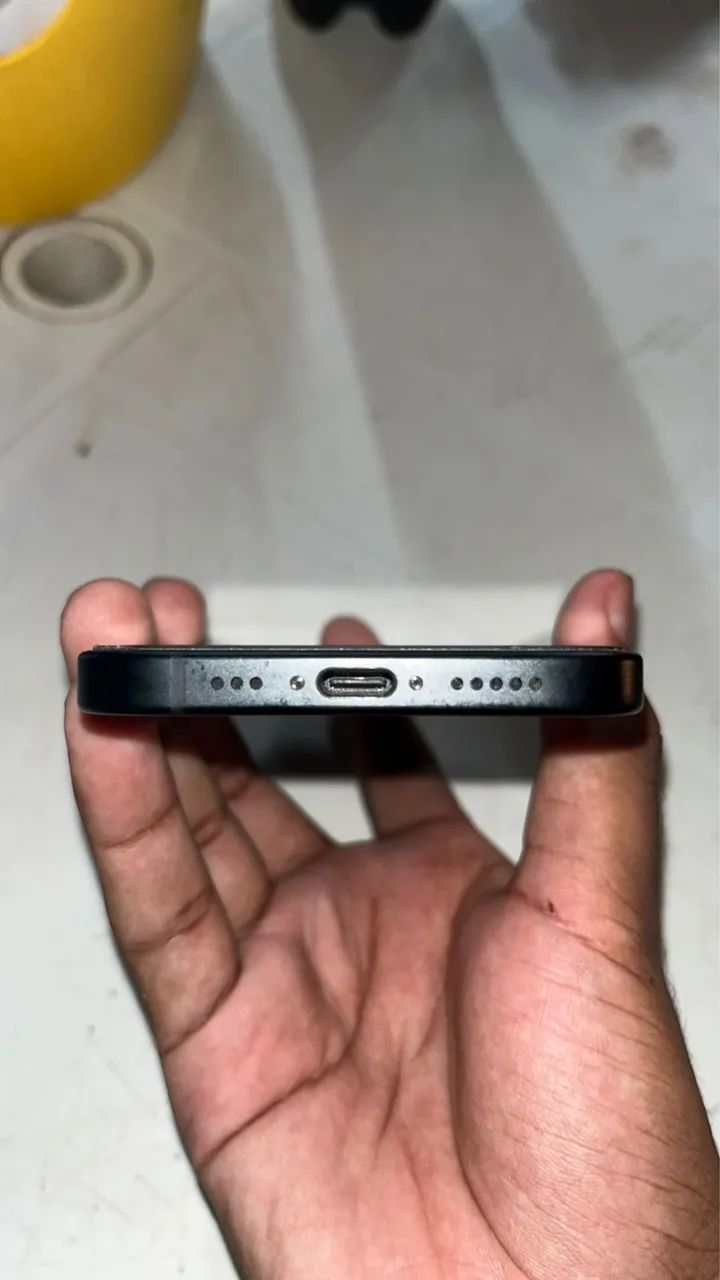 Vende se iPhone 15 - Foto 3