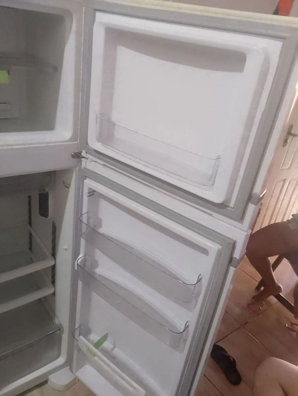 Geladeira com defeito - Foto 4