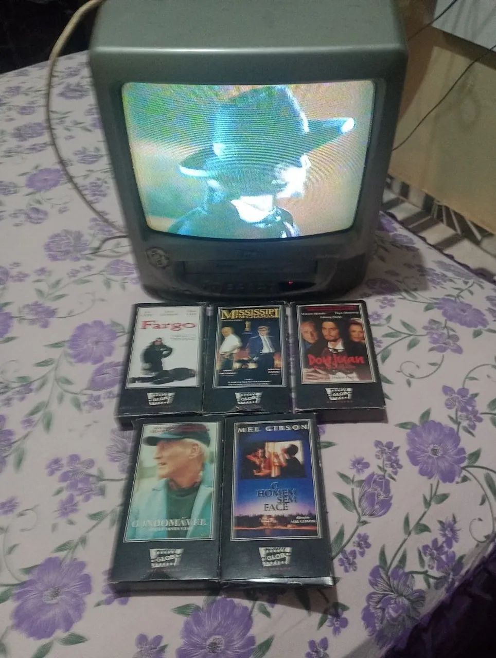 Televisão de ,14 polegadas  marca Philco  - Foto 2
