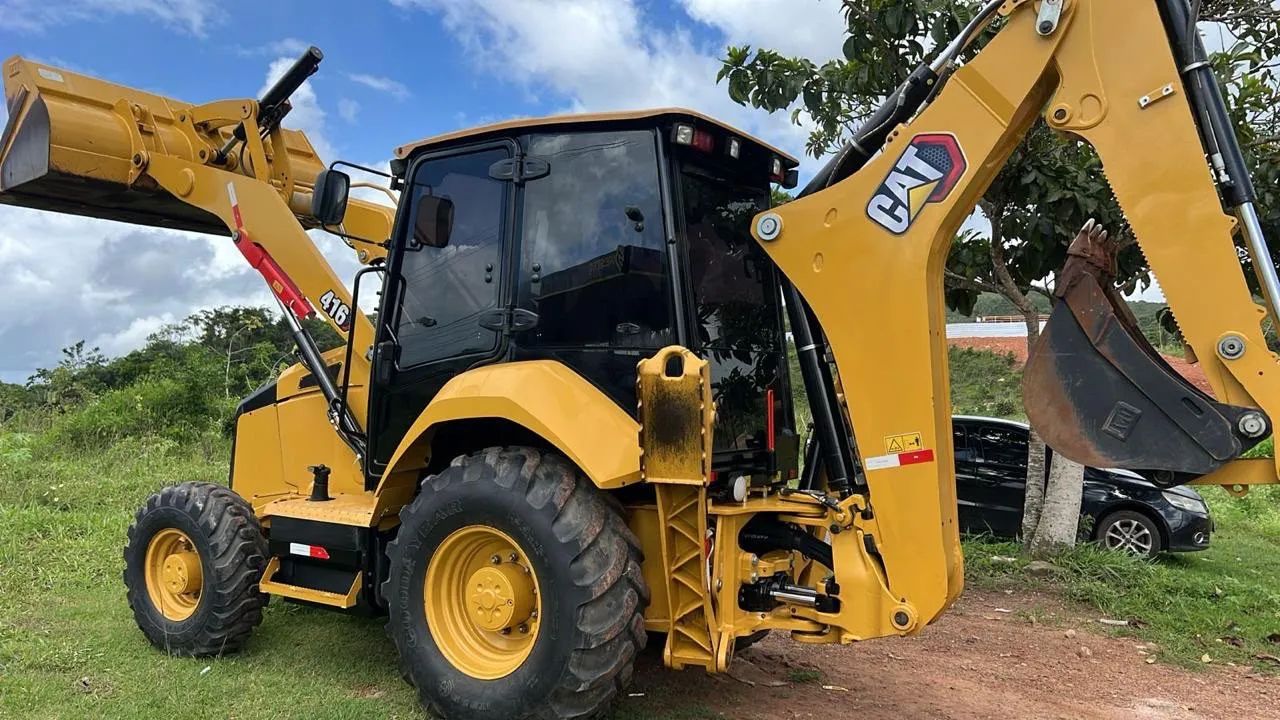 RETROESCAVADEIRA CATERPILLAR 416 - Foto 2