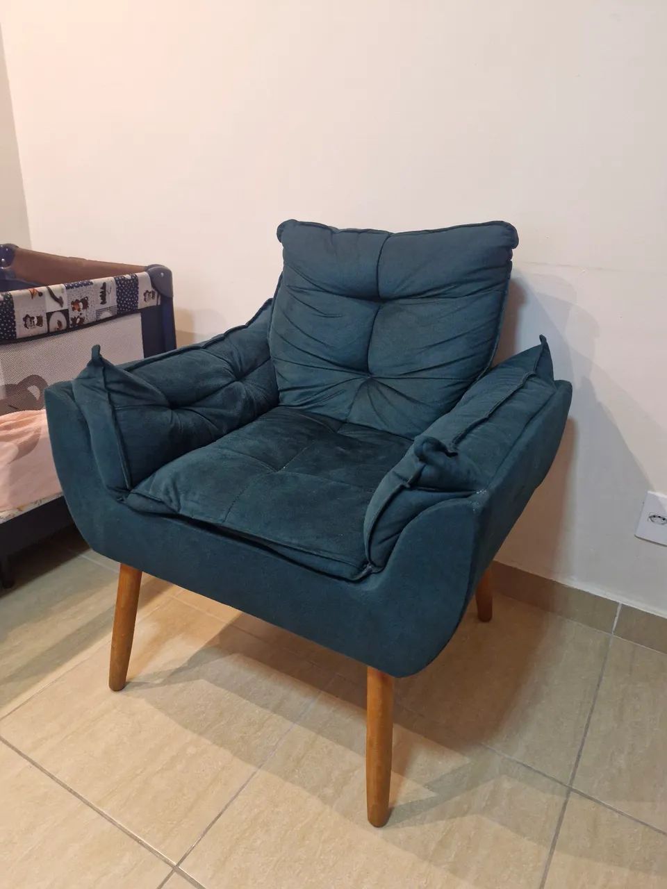 Poltrona e banqueta - Foto 4