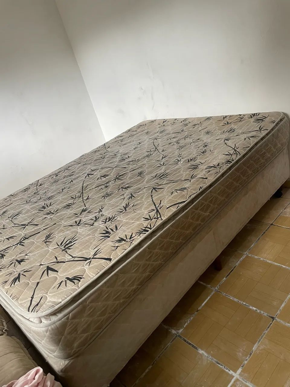 Cama Queen 