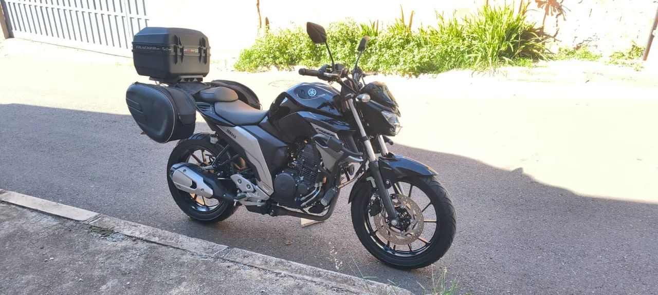 Fazer FZ25