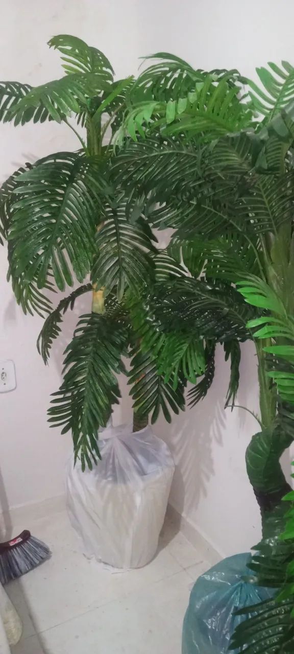 Planta artificial realista palmeiras 02 