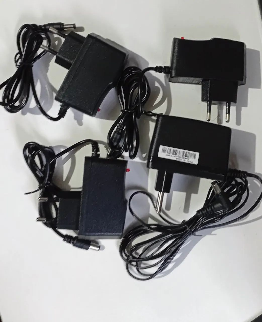 Fonte chaveada 9v 1ah padrão boss 4 peças valor unitário  - Foto 2