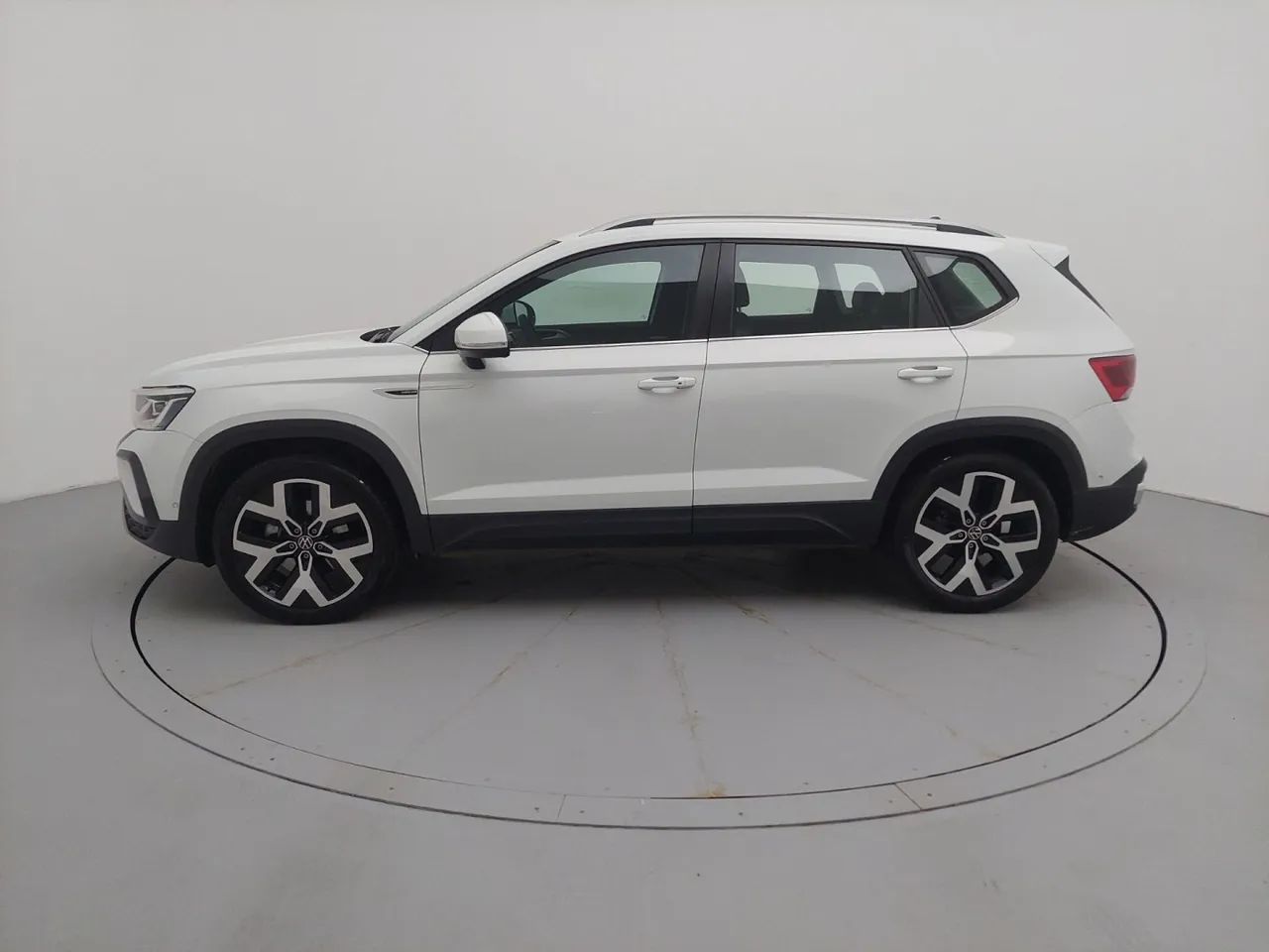 Volkswagen Taos Highline 1.4 250 TSI Flex Aut., foto 2 de 18