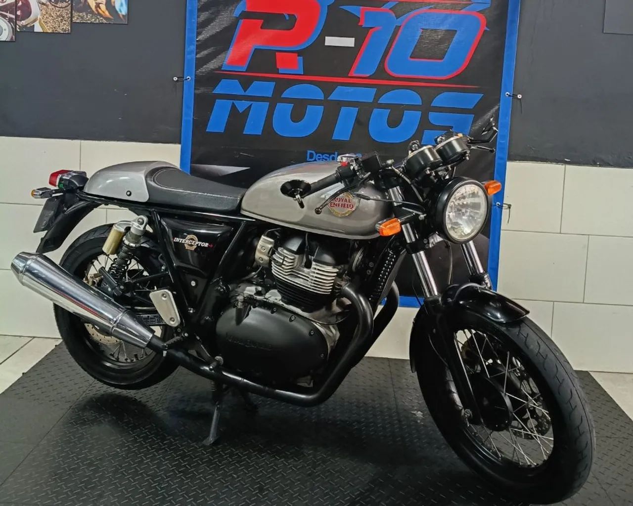 Interceptor 650 Custom  - Foto 3