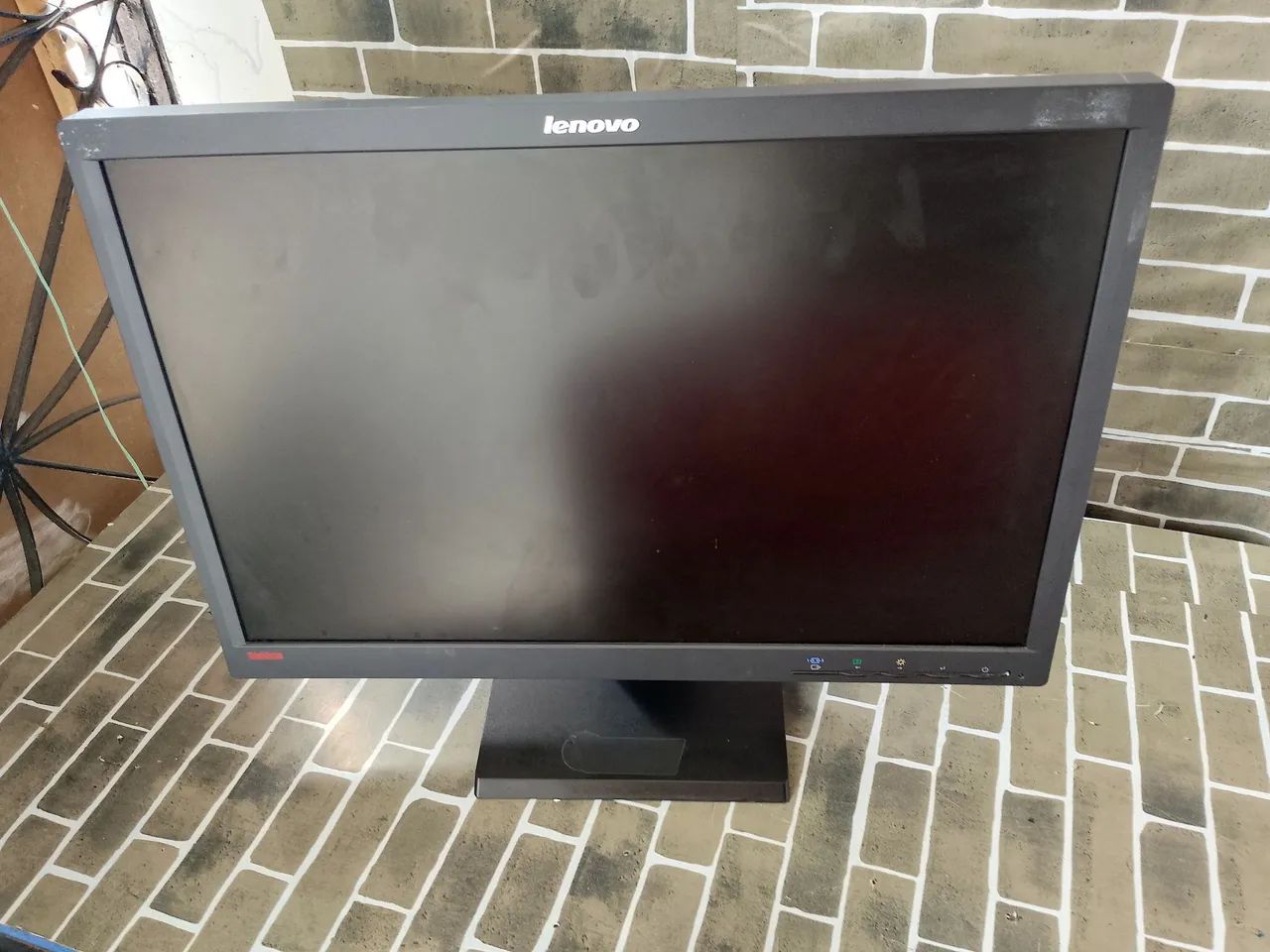 MONITOR LENOVO 22 POLEGADAS - Foto 2