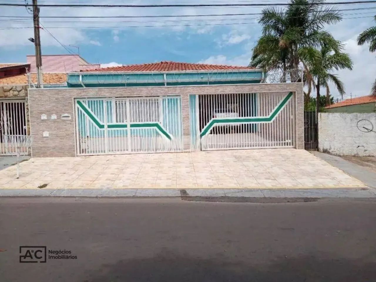 Casa com 4 dormitórios, 310 m² - Loteamento Remanso Campineiro - Hortolândia/SP