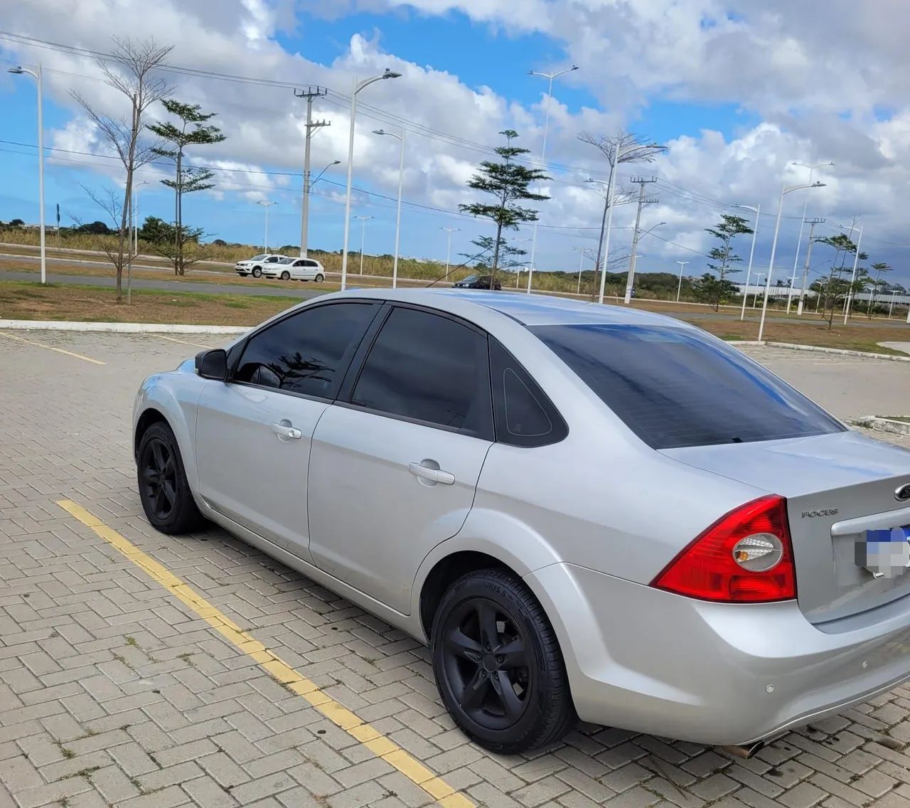 Ford Focus Focus Sedan 2.0 16V/2.0 16V Flex 4p Aut. 2011