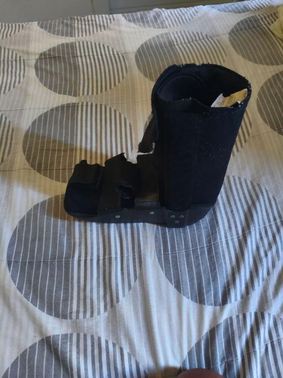 Bota ortopédica semi nova  - Foto 3