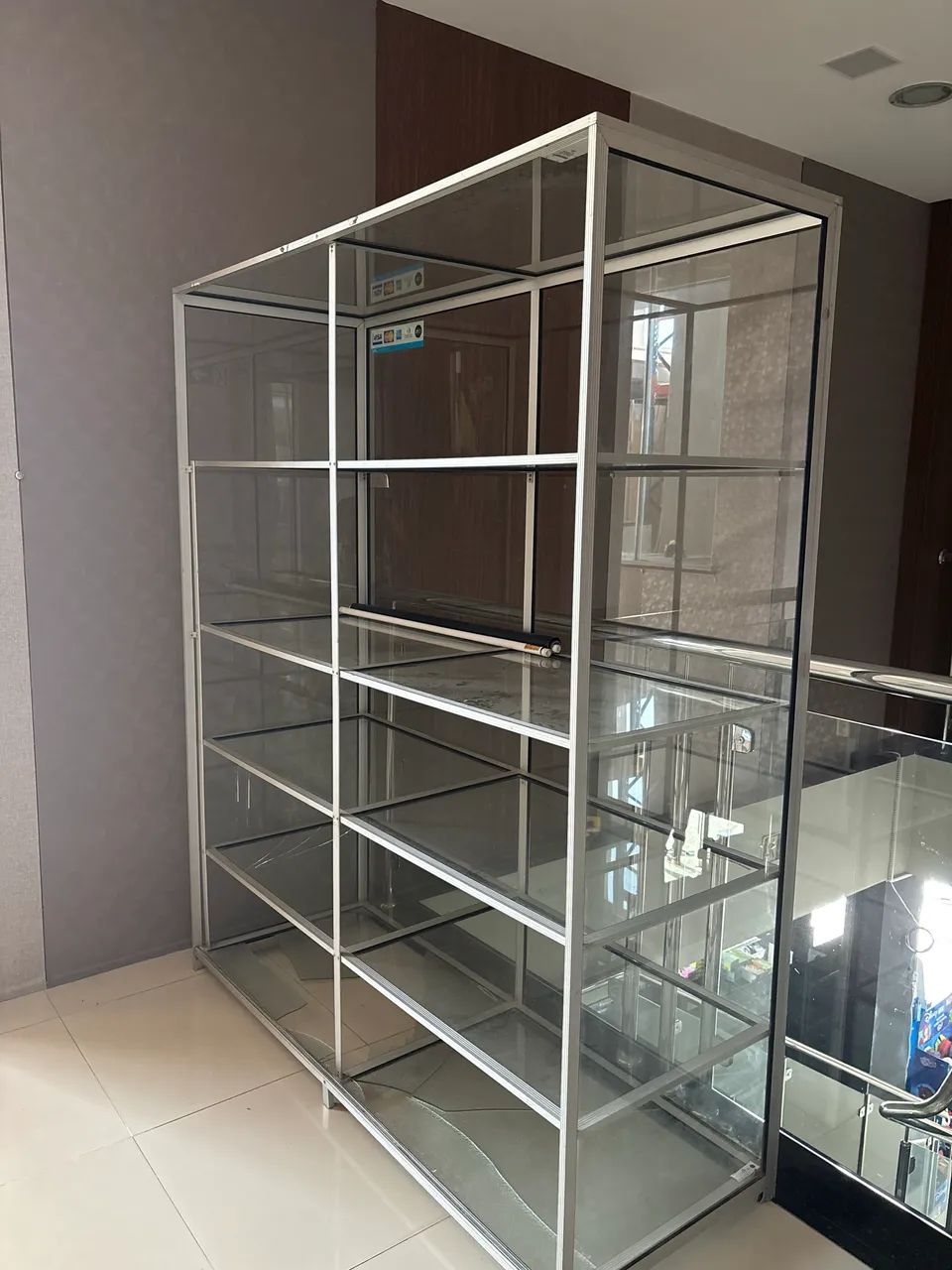Móvel vitrine  