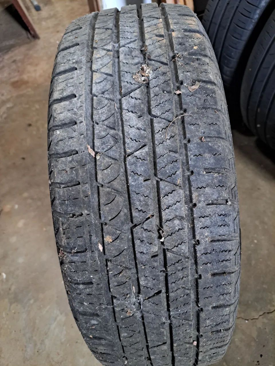 Pneu continental 195/60 R16 step