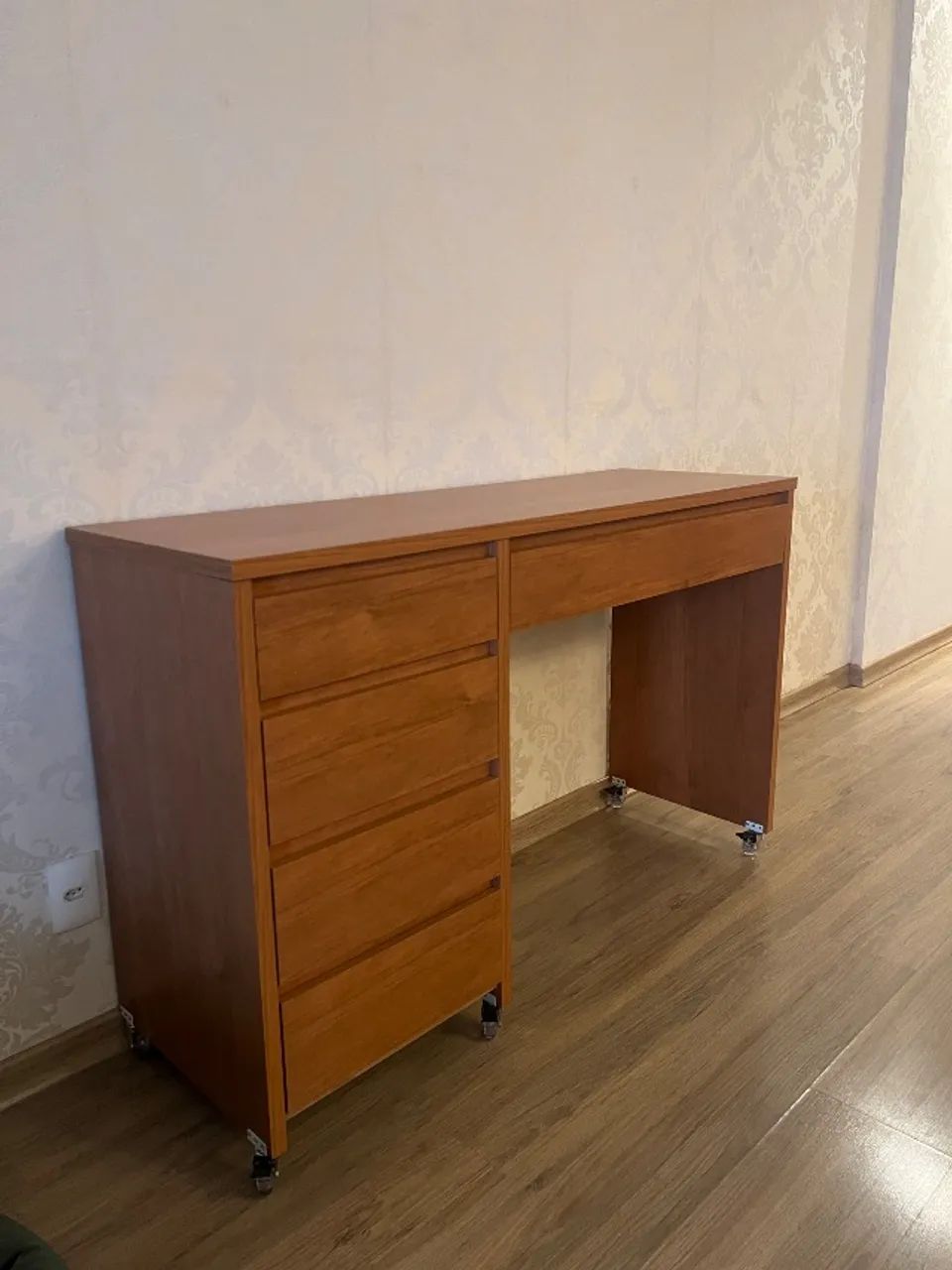 Escrivaninha/ Penteadeira