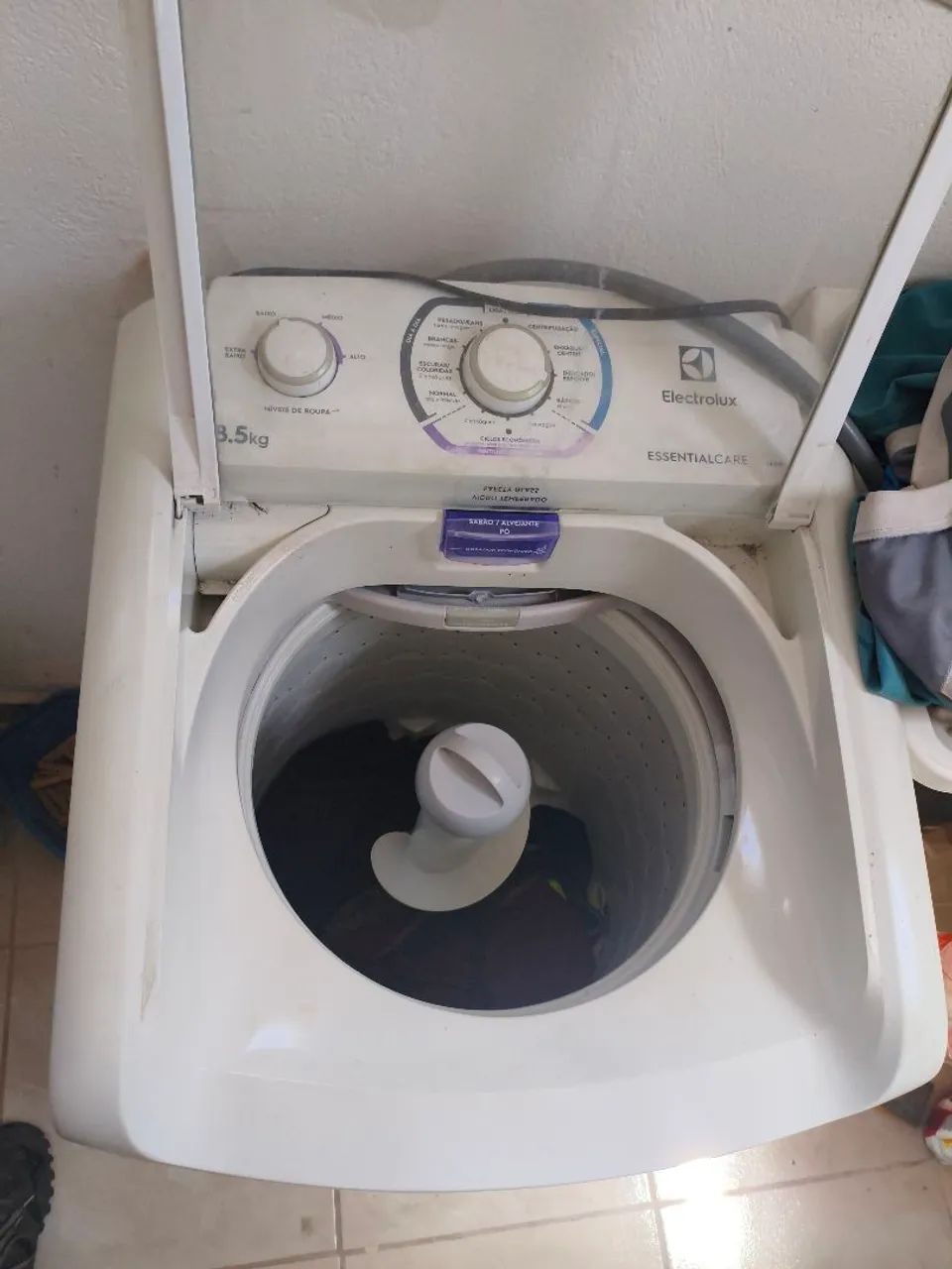 Máquina de lavar e seca funcionando  - Foto 2