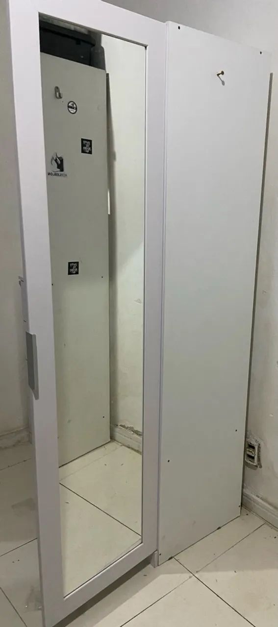 VENDO PENTEADEIRA COM ESPELHO E 5 GAVETAS NOVA, MOTVO :MUDANÇA - Foto 3