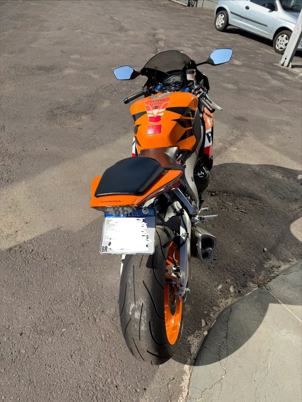 CBR 1000 RR FireBlade - Foto 4