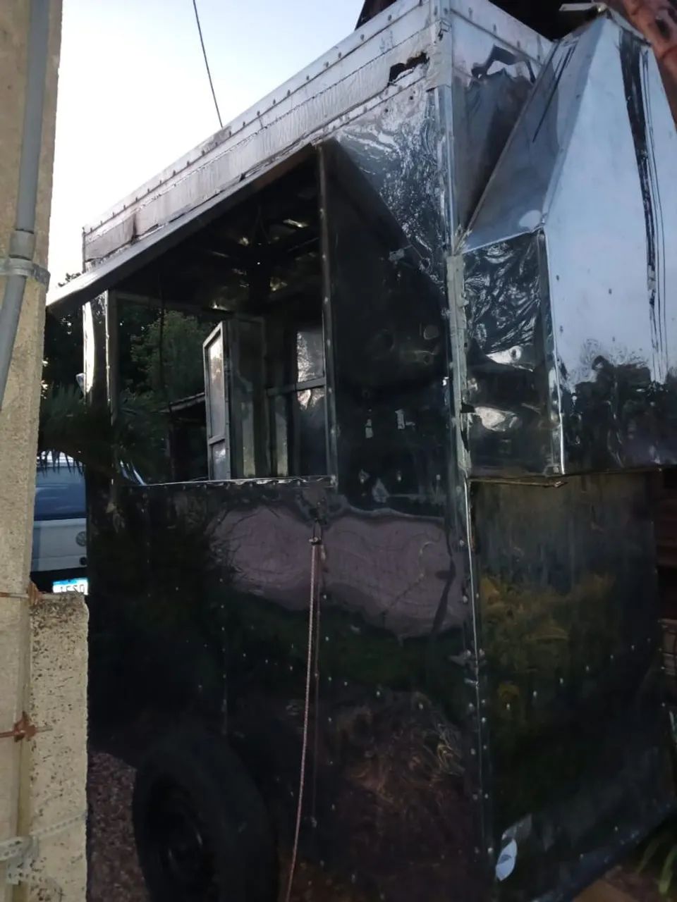 Trailer de Inox