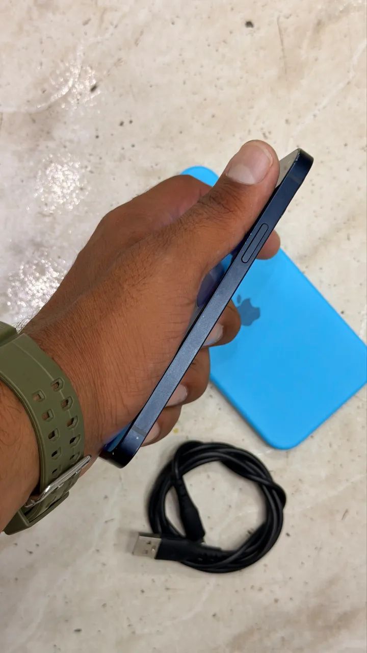 iPhone 12 azul todo original  - Foto 2