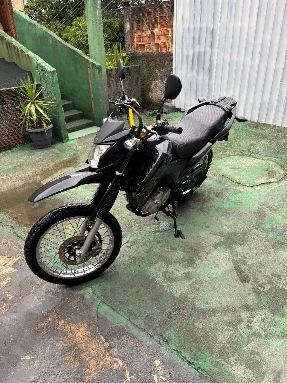NXR Bros 160 