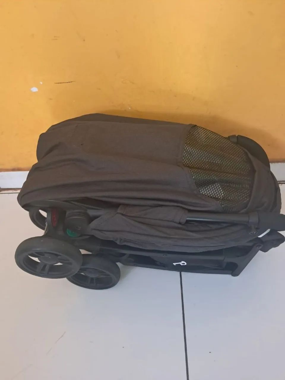 Carrinho de passeio Burigotto It bem conservado  - Foto 4