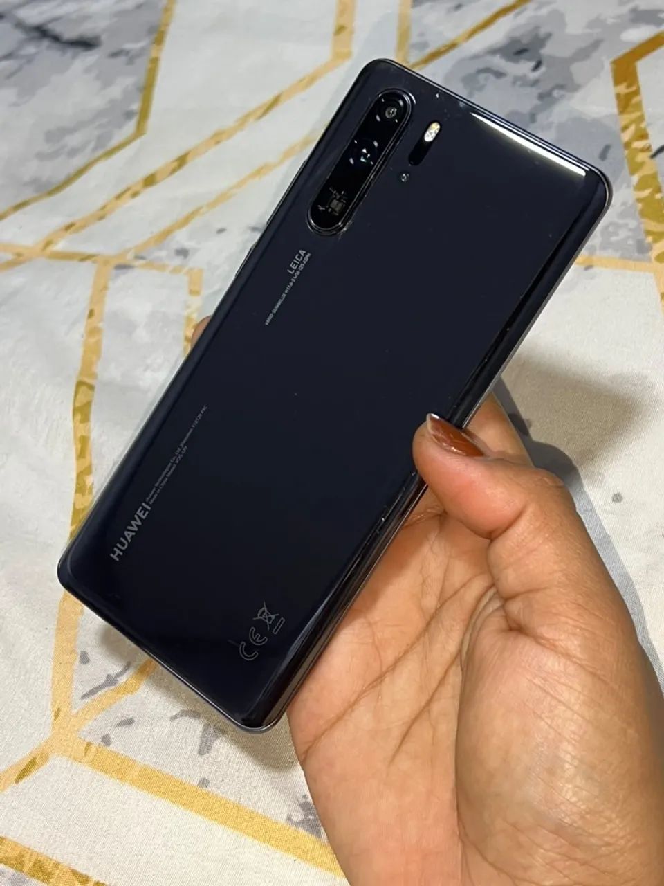 Vendo Huawei P30 Pro 128GB  - Foto 2