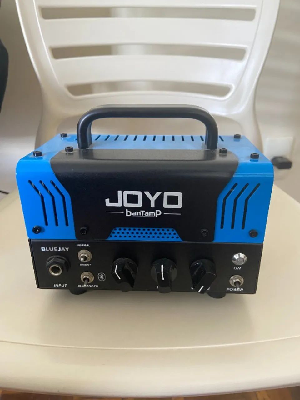 Amplificador Pré-Valvulado Joyo Bantamp Bluejay