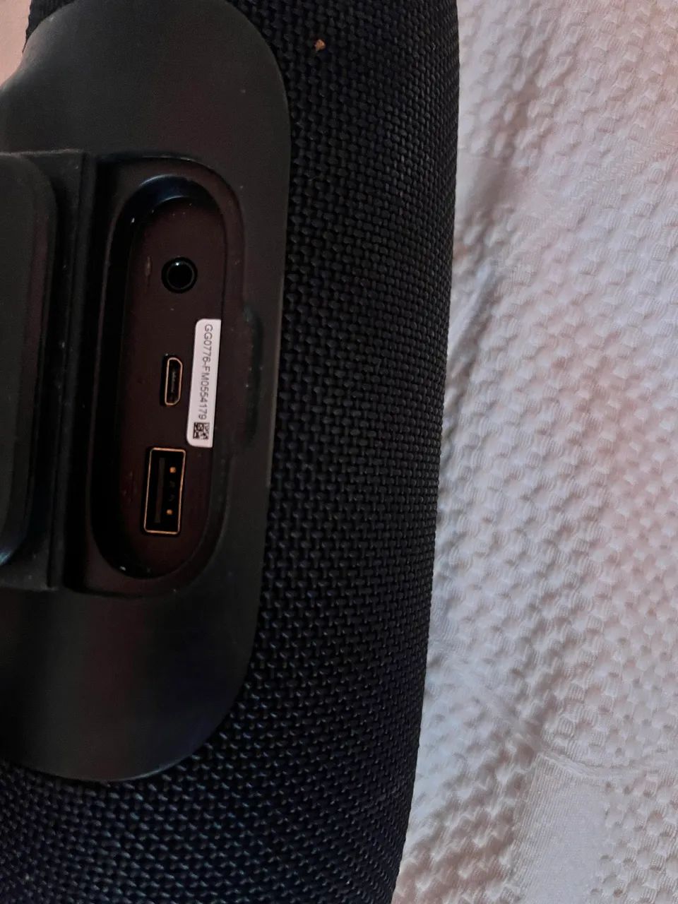 Vendo Jbl charge em excelente estado . - Foto 4