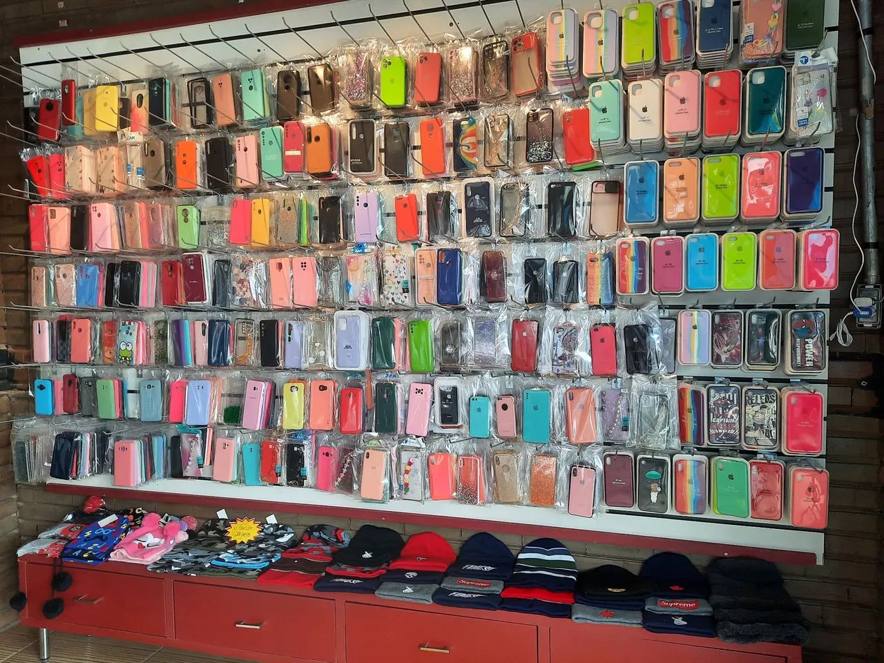 Vendo 95 mil Todo Material e equipamento pra acessórios para Celulares .. - Foto 2
