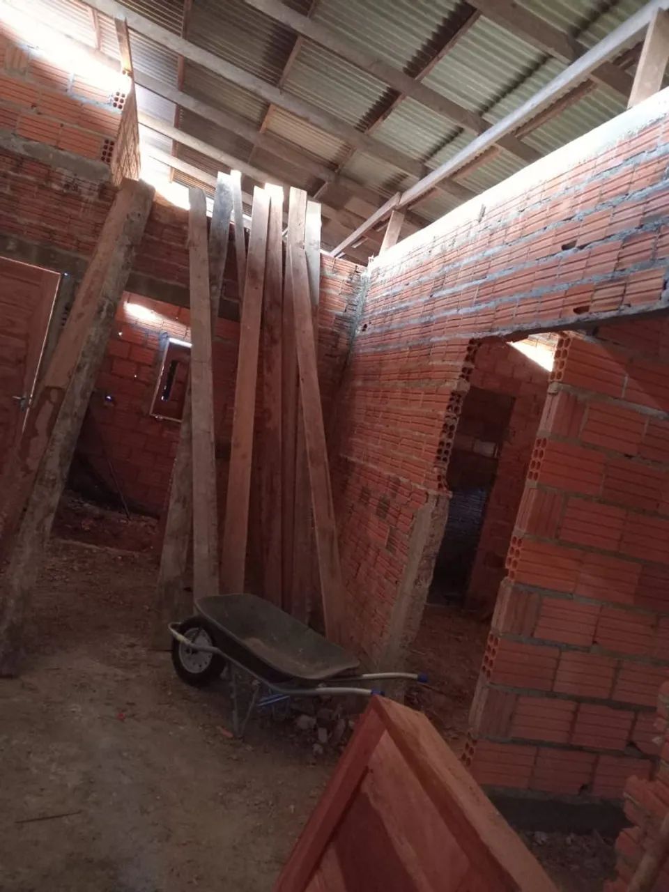 Vendo,troco por casa ou apartamento ,parcelo valor - Foto 4