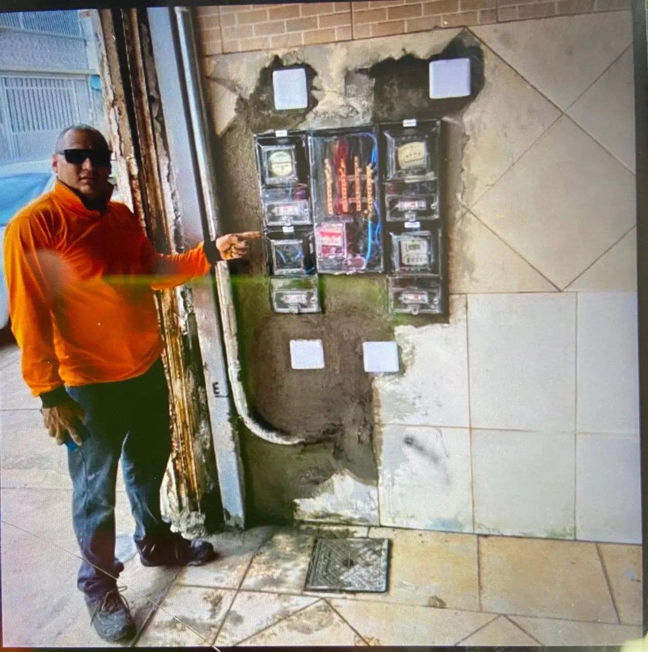 ELETRICISTA E TÉCNICO 24H DF EM TORNO 