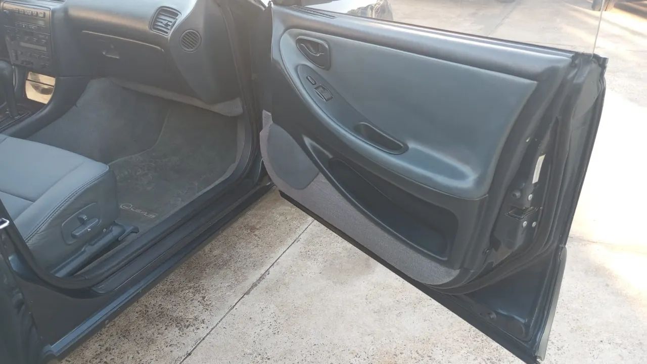 Lexus ES-300 3, foto 12 de 20
