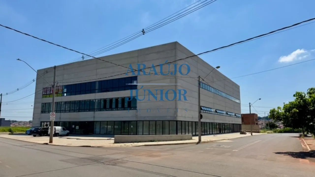 Salão Comercial Novo no Jardim Alphacenter em Santa Bárbara D'oeste com 92,15m²