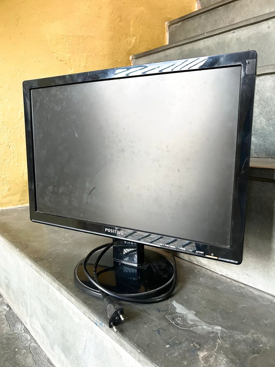 Monitor Positivo 2008 LCD - [NÃO LIGA]