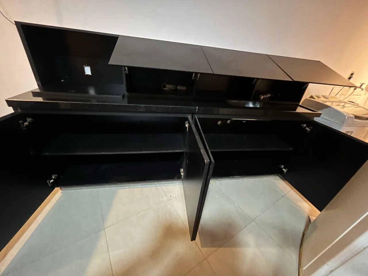 Armário em mdf e bancada em granito preto São Gabriel  - Foto 3