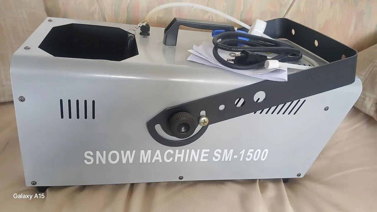 Maquina de neve 1500w