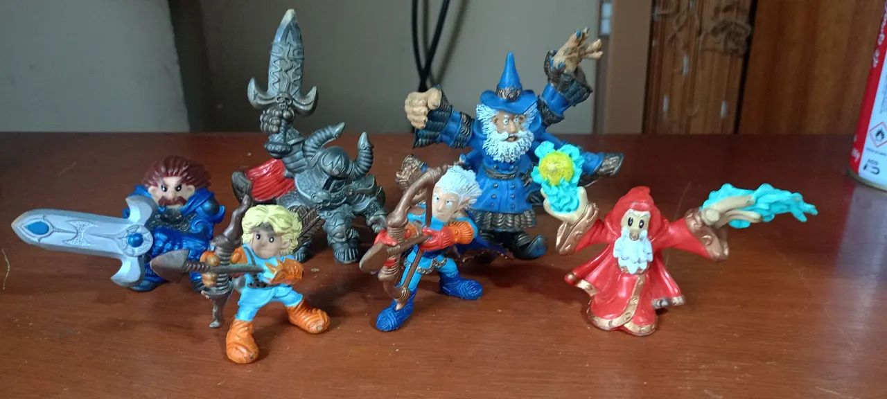 Miniaturas colecionáveis magia 